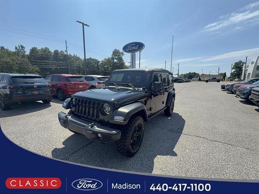 Black Clearcoat 2022 Jeep Wrangler Unlimited Sport