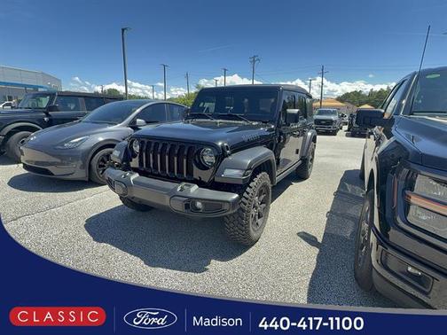 Black Clearcoat 2022 Jeep Wrangler Unlimited Sport