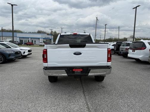 OXFORD WHITE 2021 Ford F-150 XLT