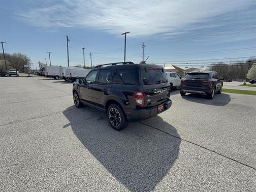 SHADOW BLACK 2026 Ford Bronco Sport Outer Banks