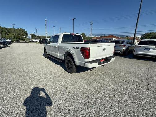 Star White Metallic Tri-Coat 2026 Ford F-150 Lariat