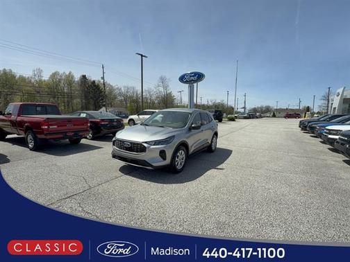 ICONIC SILVER METALLIC 2023 Ford Escape Active