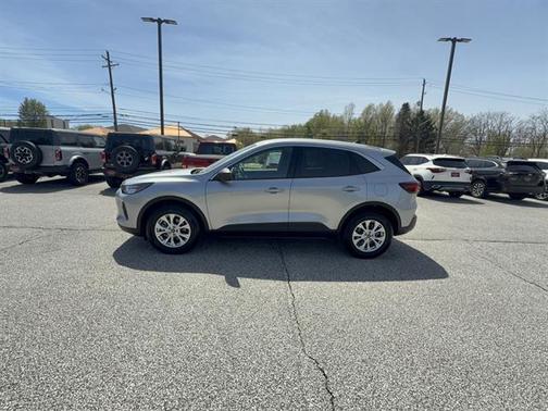 ICONIC SILVER METALLIC 2023 Ford Escape Active
