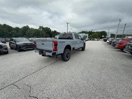 Glacier Gray Metallic Tri-Coat 2026 Ford F-250 Lariat