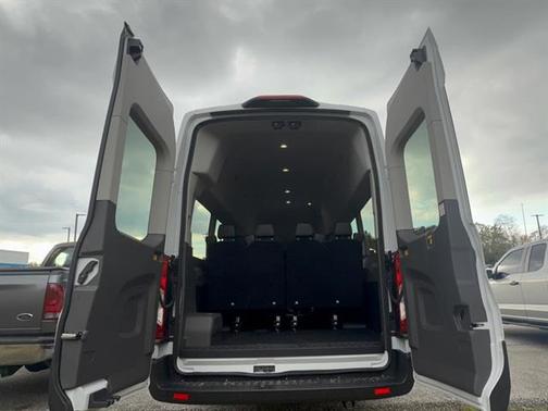 2025 Ford Transit-350 XL