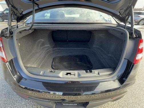 2017 Ford Taurus SEL