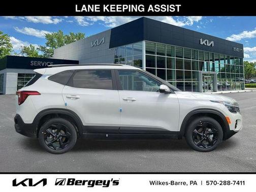 Snow White Pearl 2026 Kia Seltos EX
