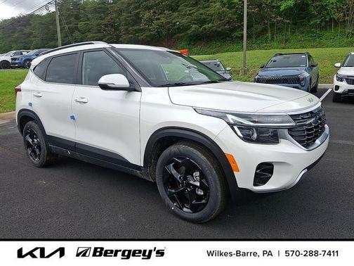 Snow White Pearl 2026 Kia Seltos EX