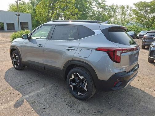 2025 Kia Seltos EX