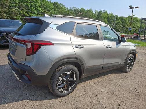 2025 Kia Seltos EX