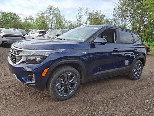 2025 Kia Seltos LX
