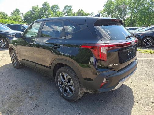 2025 Kia Seltos LX