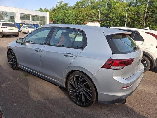 2022 Volkswagen Golf GTI 2.0T Autobahn