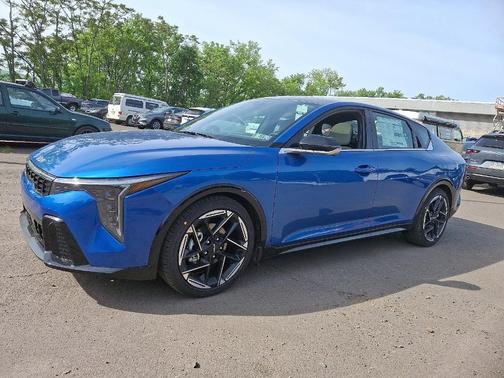 2025 Kia K4 GT-Line