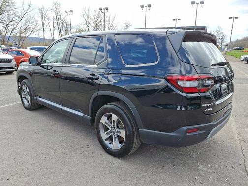 2023 Honda Pilot EX-L 8-Passenger