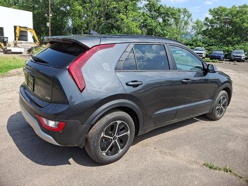 2025 Kia Niro EX