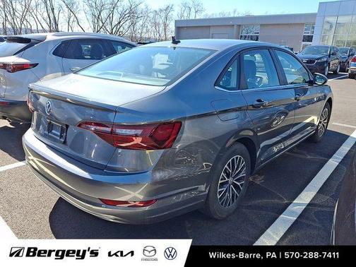 Platinum Gray Metallic 2020 Volkswagen Jetta 1.4T SE