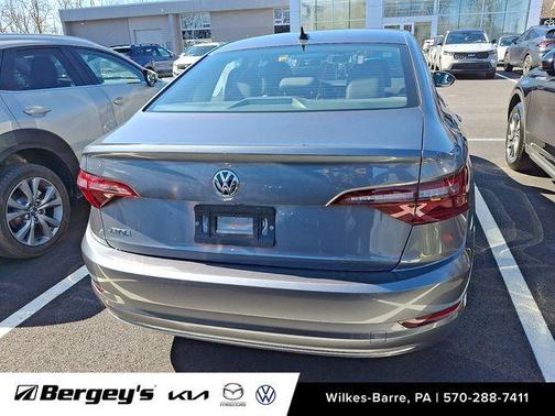 Platinum Gray Metallic 2020 Volkswagen Jetta 1.4T SE