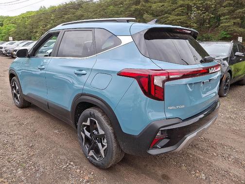 2025 Kia Seltos EX