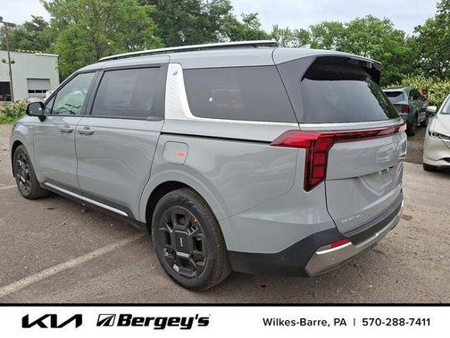 2026 Kia Carnival SX