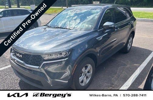2022 Kia Sorento LX