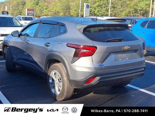 2025 Chevrolet Trax LS
