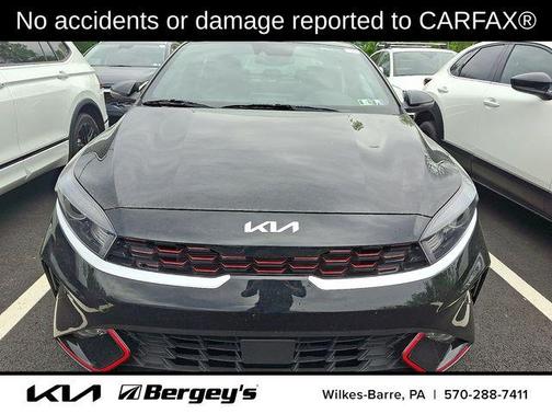 Aurora Black Pearl 2023 Kia Forte GT-Line