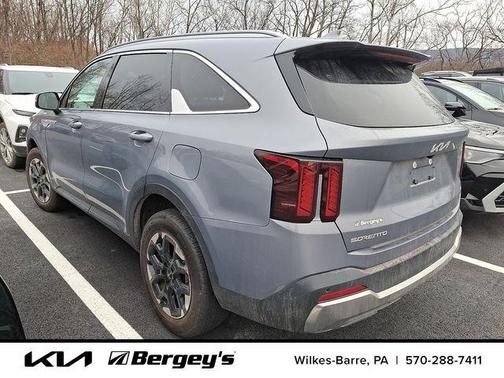 2024 Kia Sorento S