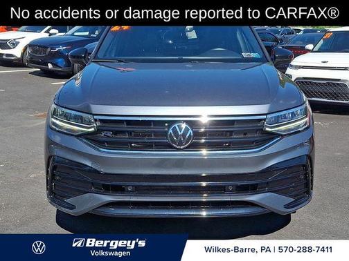 Platinum Gray Metallic 2024 Volkswagen Tiguan 2.0T SE R-Line Black