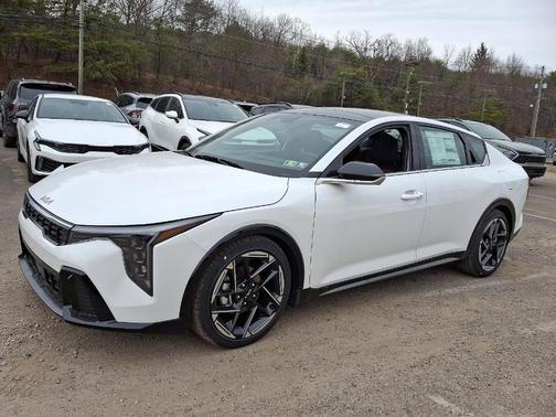 2025 Kia K4 GT-Line