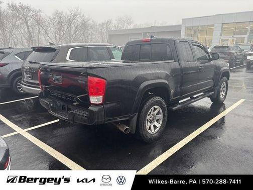 2016 Toyota Tacoma SR5