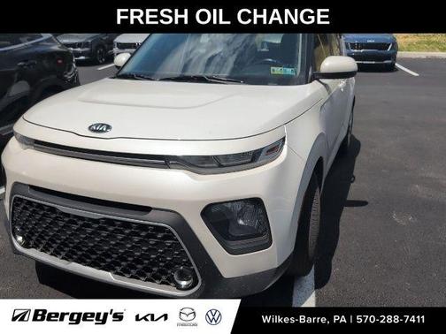 Snow White Pearl 2020 Kia Soul LX