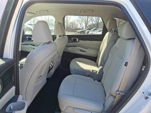 2025 Kia Sorento Plug-In Hybrid EX