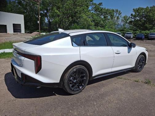 2025 Kia K4 GT-Line Turbo