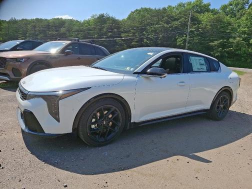 2025 Kia K4 GT-Line Turbo