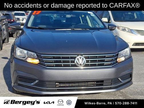 2017 Volkswagen Passat 1.8T SE