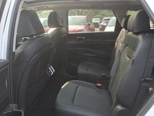 2025 Kia Sorento X-Line EX