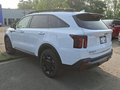 2025 Kia Sorento X-Line EX