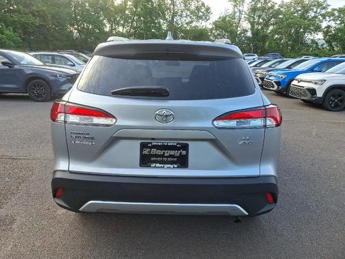 2022 Toyota Corolla Cross LE