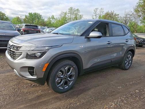 2025 Kia Seltos LX
