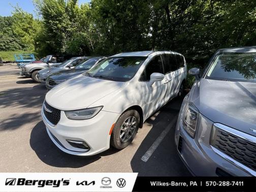 2021 Chrysler Pacifica Touring