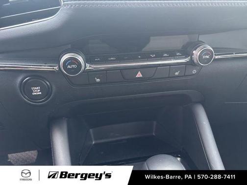 2025 Mazda Mazda3 FWD w/Preferred Package