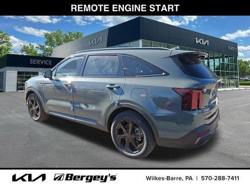 Green 2026 Kia Sorento Hybrid X-LINE SX PRESTIGE