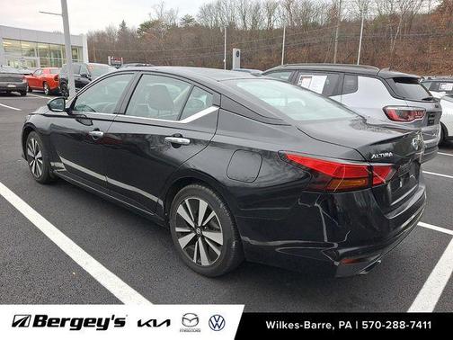 2022 Nissan Altima 2.5 SL