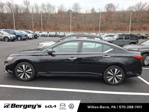 2022 Nissan Altima 2.5 SL