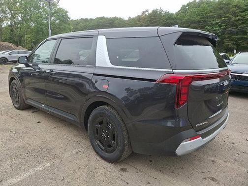 2026 Kia Carnival LX