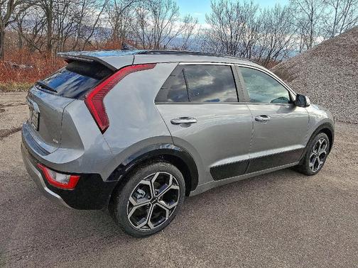 2024 Kia Niro EX Touring