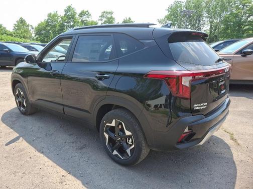 2025 Kia Seltos S
