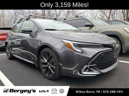 2025 Toyota Corolla Hatchback XSE