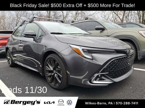 2025 Toyota Corolla Hatchback XSE